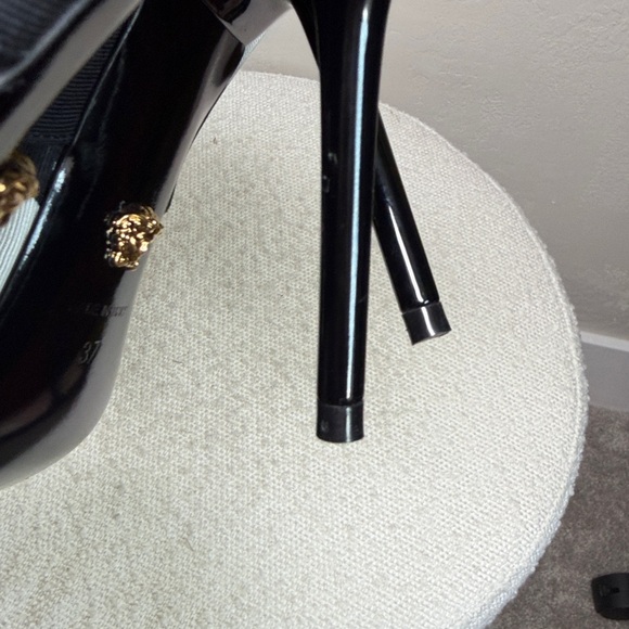 VERSACE x Dua Lipa Medusa Insignia Butterfly Slide Heel Sandal Size 37 / US 7 - Picture 8 of 8